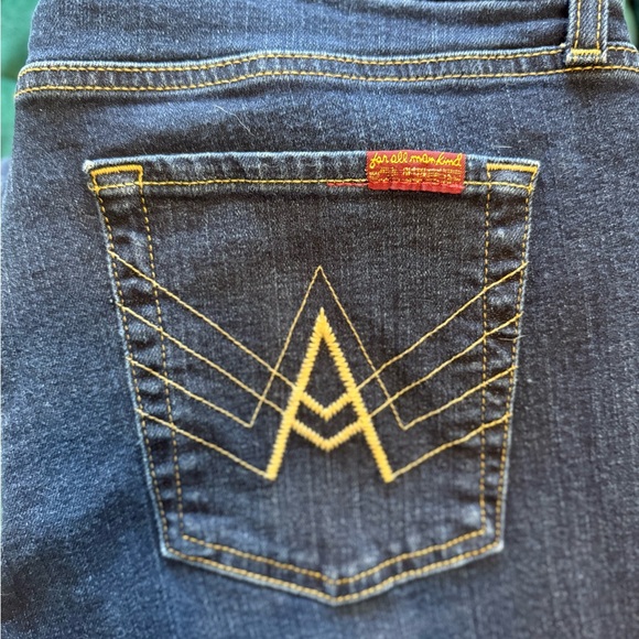 Authentic 7FAM A pocket women’s jeans, size 33 inch waist and 35 inch inseam. - Picture 9 of 9